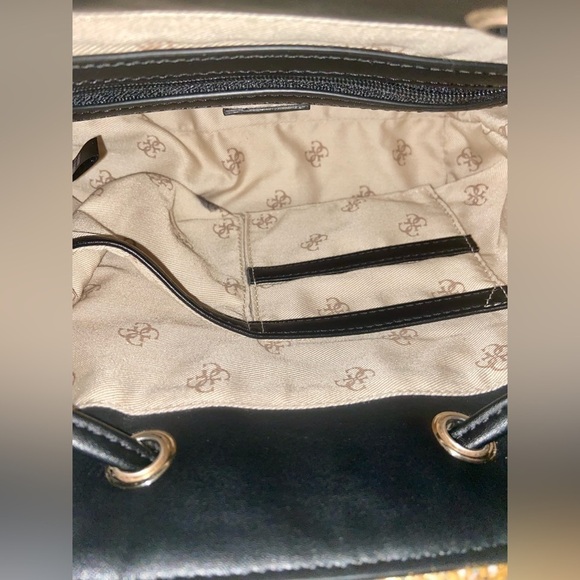 Women’s‎ GUESS convertible Cessily black and yellow Tweed Backpack purse bag - Picture 11 of 16